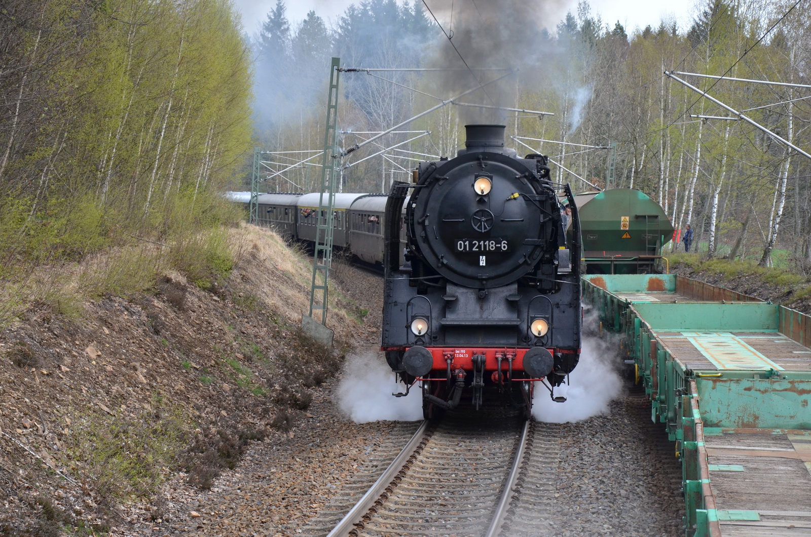 685a